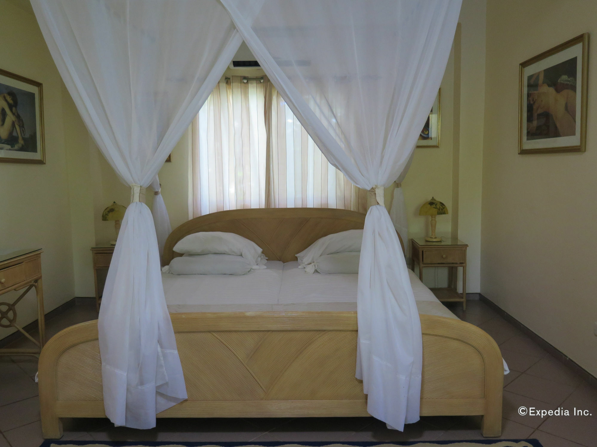 Sun Apartelle Panglao Exterior photo