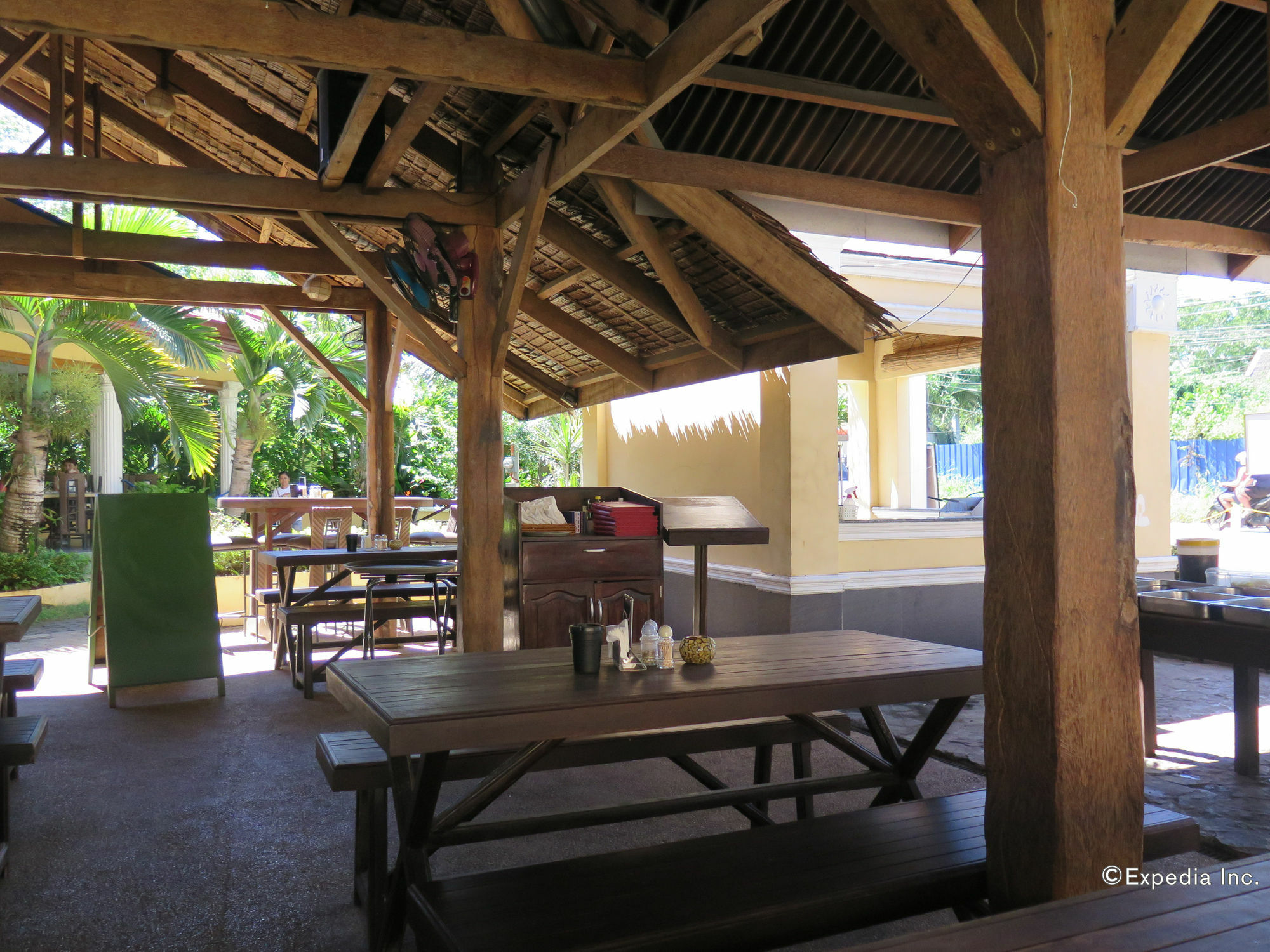 Sun Apartelle Panglao Exterior photo