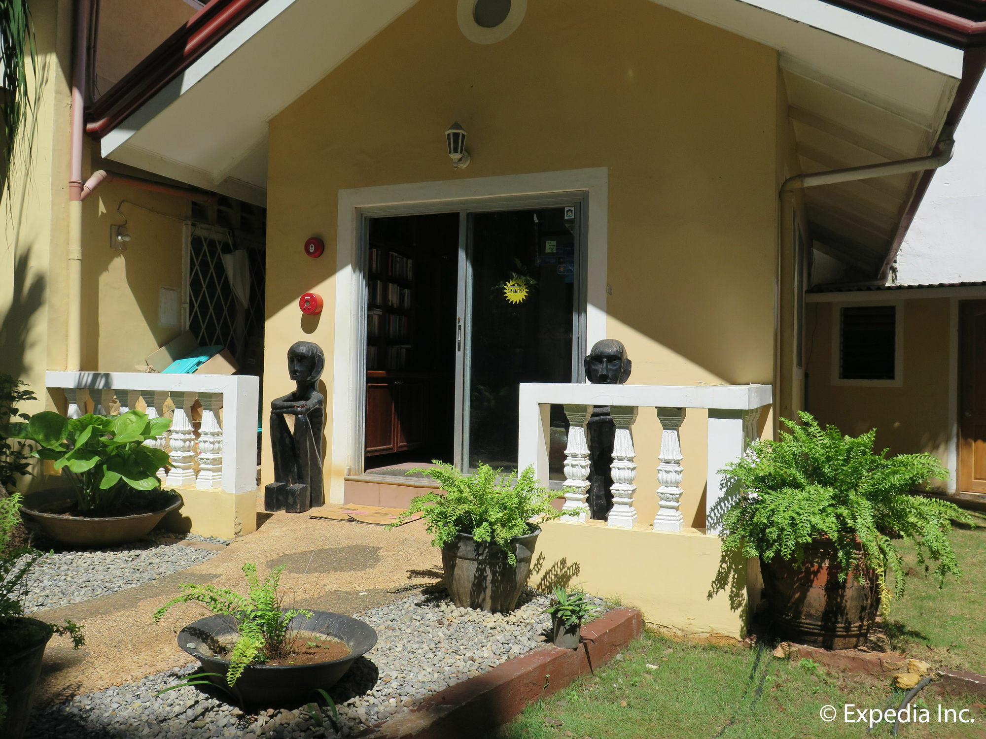 Sun Apartelle Panglao Exterior photo
